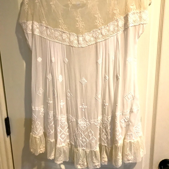 Johnny Was -gorgeous boho cream lace top, in perfect condition - Picture 4 of 4